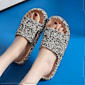 Miniatyrbilde 3 av 5: Sommer-slides for kvinner Myke tykke såler EVA Bad Ikke-skli tøfler Leopard Graffiti Sandaler (42 43)