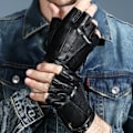 Miniatyrbillede 2 af 5: Fingerless Handsker Kørsel PU Kunstlæder Udendørs Sport Halv Fin