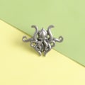 Miniatyrbilde 4 av 5: Lapel Pin edderkopp