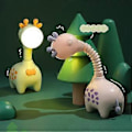 Miniatyrbillede 2 af 5: Kreativ form genopladelig version tegneserie giraf natlampe par gave pige atmosfære natlampe (grøn)