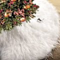 Miniatyrbild 3 av 5: Julgransfilt, Julgransmattor, Ren Vit Plysch C