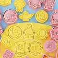 Pikkukuva 4 / 5: 10 kpl Keksileikkureita Elintarvikelaatuista Useita Muotoja Sileä Pinta Tarttumaton Helppo Irrottaa DIY Leivontatyökalut Kakun Muotoilijat Fondant Muotit Juhlatarvikkeet