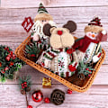 Miniatyrbild 3 av 5: 3 stycken sittande tomtar, plysch tomte snögubbe ren