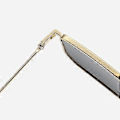 Pikkukuva 3 / 4: Vintage Metal Square Sunglasses UV400 Suojaus Heijastusta Vastaan Aurinkolasit Muodikkaat Asusteet Naisille Miehille (Kulta Vaaleanpunainen)
