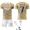 Pikkukuva 1 / 2: 2024-2025 Real Madrid Special Edition Barnfotbollströja Nr 7 VINI JR. S