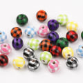 Miniatyrbillede 2 af 4: 25 stk. Håndperlet materiale Sort og hvidt ternet træstolpe 25pcs RedBlack