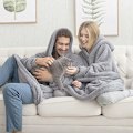 Miniatyrbillede 4 af 5: Vinter hættetrøje tæppe til kvinder, Oversized fleece tæppe med ærmer, Stor lomme, Varm tyk TV tæppe, Par kjole, Grå, One Size