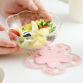 Miniatyrbillede 3 af 3: 2 stk. Kirsebærblomst Underlag Søde Silikone Skridsikre Pvc Underlag Til Drikke Kaffe Kop Ølkrus L 20x20cm