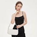 Miniatyrbild 5 av 5: Dam Läder Crossbody Väska, Mini Handväska med Retro Krokodilmönster i Mjukt PU Läder, Klassisk Liten Crossbody Väska för Kvinnor 90-talets Mini Väskor med C