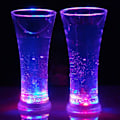 Miniatyrbilde 1 av 5: Fargerik LED-lysende kopp med blits vanninduksjonslyskopp drikkevinglass