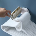 Miniatyrbillede 3 af 5: 4 stk. Multifunktionel balkon foldbar bukseholder ingen stansesorteringskrog tørrestativ opbevaringsstativ