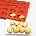 Miniatyrbild 3 av 5: Madeleines-form, 20 hål non-stick silikonbakformar