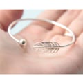 Miniatyrbild 4 av 5: 925 Enkelt Etniskt Bohémiskt Fjäder Öppet Smycke Armband Silver