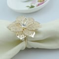Miniatyrbilde 5 av 7: 6 stk Serviettringer Uthult Blomsterform Servietter Spener Holdere Spiseborddekorasjoner