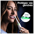 Miniatyrbillede 5 af 6: Oral-B Genopladelig elektrisk tandbørste iO 10 hvid, 1 hoved, 1 genopladeligt rejsetui, 1 iO Sense oplader Vit