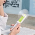 Pikkukuva 2 / 5: Vihreä Mini kannettava taskutuuletin, pöytätuuletin, USB:llä, ladattava, kotiin tai matkalle, 2 nopeutta, vaaleanpunainen, pieni kannettava tuuletin