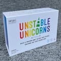 Pikkukuva 2 / 2: Unstable Unicorns -korttipeli – Strategiakorttipeli ja lautapeli aikuisille