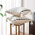Miniatyrbillede 3 af 5: Sæt med 2 Moderne Bohemian Vævede Bomulds Pudebetræk Geometrisk Mønstret Dekoration til Stue Sofa Soveværelse Hjem 45 x 45 cm, Sort og Hvid (uden pude)