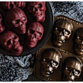 Miniatyrbillede 2 af 5: Nordic Haunted Skull Cakelet Form, Metallic, 5 Kop Kapacitet ‎29,85 x 25,4 x 5,08 cm
