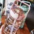 Pikkukuva 3 / 6: 2L juomapullo, urheilupullo, vesipullo, juomapullo, juomapullo pillillä, aikanäyttö, läpinäkyvä pinkki