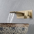 Miniatyrbild 3 av 5: Vattenfall Badrum Väggmonterad Kran, Väggmonterad Blandare Mässing Väggmonterad Vattenfall Kran (Borstad Guld)