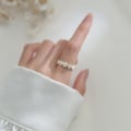 Pikkukuva 4 / 5: Ihana Daisy-kukka avoin statement-sormus Sterling hopea 925 Säädettävä auringonkukka Häät Kihlasormus Varvassormus Sormen hihna Ajaton Hieno koru