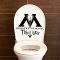 Pikkukuva 3 / 4: Ministry of Magic This Way -tarra 7,5 tuumaa x 6,4 tuumaa, ensiluokkainen musta vinyyli