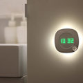Miniatyrbillede 1 af 5: LED PIR Bevægelsessensor Væglampe 360 Grader USB Moderne Design Digital Ur Tid Indendørs Køkken Badeværelse Studie Nattelys