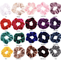 Miniatyrbild 2 av 7: Stora Velvet hair Scrunchies, hårsnoddar , hårband , Hair bands Ljuslila