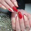 Pikkukuva 6 / 6: Mollylac - Geelilakka - Hearts & Kisses - Nr196 - 5g UV geeli/LED Red