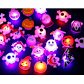 Pikkukuva 4 / 4: Halloween - valoisa rintakoru - valoisa rintakoru - 3 kpl - Cosplay MultiColor 3-pack