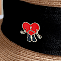 Pikkukuva 2 / 5: Baddd X Bunny Heart Red Enamel Pins Music Lapel Pin Shirt Bag Bad