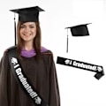 Miniatyrbillede 1 af 5: Kandidat Hue Hovedbeklædning Studenterhue Sort Hue og Kandidat Sash til Co