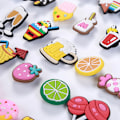 Miniatyrbilde 5 av 5: Sko Charms, 100 stykker Crocs Pins, Tøfler Sandaler Charm, Jule- eller bursdagsgave til jenter og gutter