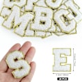 Miniatyrbillede 2 af 5: Sæt med 26 patches (hvide) chenille-klistermærker med bogstaver
