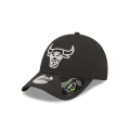 Pikkukuva 1 / 5: Hatut New Era 940 Nba Repreve Monochrom 9FORTY Chibul Mustat Produkt av avvikande storlek