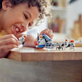 Pikkukuva 5 / 6: LEGO® Star Wars 75359 Ahsokan 332. komppanian kloonisotilaiden taistelupaketti, lelu ja pikanopeusajoneuvo Grå och blå