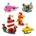 Miniatyrbild 3 av 6: LEGO® 11018 klassiska kreativa spel i havet, låda med klossar, 6 miniatyrmodeller av båt, ubåt, val Flerfärgad
