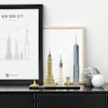 Miniatyrbillede 3 af 4: LEGO® Architecture - New York - Frihedsgudinden - Miniature modelsæt - 598 dele Beige