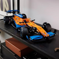 Miniatyrbillede 5 af 6: LEGO® 42141 Technic McLaren Formel 1 2022 racerbil, F1 skalamodel, byggesæt, modelsæt til voksne Flerfärgad