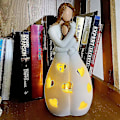 Miniatyrbild 3 av 3: Mamma Kram Dotter Ljushållare Harts Dekorativ staty prydnad med Led Hug the menorah