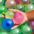 Miniatyrbild 3 av 4: 200-Pack Flerfärgade Vattenballonger för Sommarnöje – Perfekt för Vattenlekar, Familjeaktiviteter och Utomhusfest