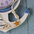 Miniatyrbild 2 av 5: Ankar-Tema Väggklocka - Nautisk Rorkultdesign för Kustnära Heminredning
