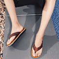 Miniatyrbillede 3 af 5: Moderigtige herreslippers med stofremme, skridsikre slippers med blød sål til stranden, simple slippers med spænde