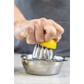 Miniatyrbild 2 av 5: Citruspress i rostfritt stål - Droppfri pip &amp; Halkfri bas