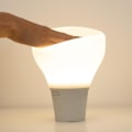 Pikkukuva 3 / 5: LED-lamppu kaiuttimella - Silitone