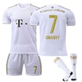 Miniatyrbild 1 av 2: 2022-2023 Ny säsong FC Bayern München Fotbollsdräkter Fotbollsuniformer T-shirts tröja - 22 23 GNABRY 7 Kids 28(150-160CM)
