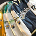 Pikkukuva 2 / 5: Varsity PU baseball-takki Kirjonta Patchwork-takkien jälkeen green L