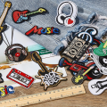 Miniatyrbilde 4 av 5: 20 stk. Stryke-på-lapper for Hip Hop-jakke, POW Letters Expl