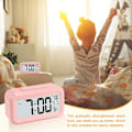 Miniatyrbild 5 av 5: Digital väckarklocka, batteridriven liten bordslampa, med datum, inomhustemperatur - Rosa
